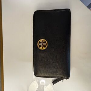 Tory Burch Black Leather Wallet